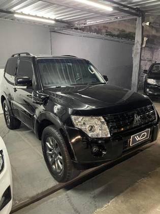 MITSUBISHI PAJERO FULL 3.2 HPE 4X4 16V TURBO INTERCOOLER DIESEL 2P AUTOMÁTICO
